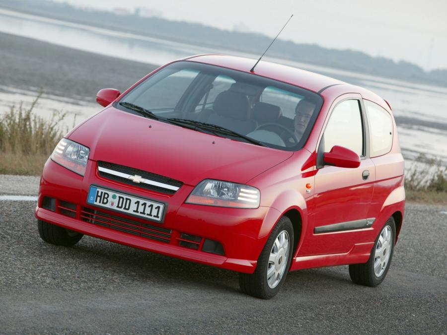  Chevrolet Kalos 3-Door 2003 года  (фото 18 из 21)